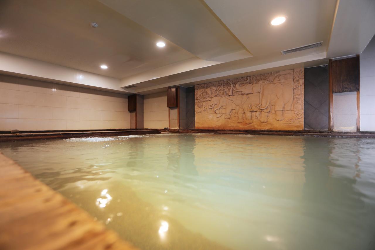 Shan-Yue Hotspring Hotel Taipei Exterior photo
